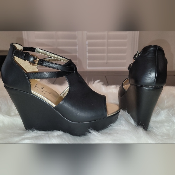 Nicole Miller New York- Hyacinth Wedge Sandals - Picture 1 of 5